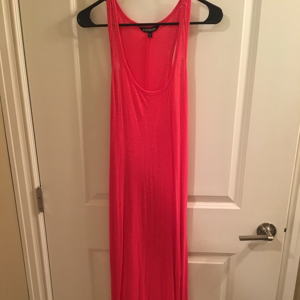Express Coral Maxi