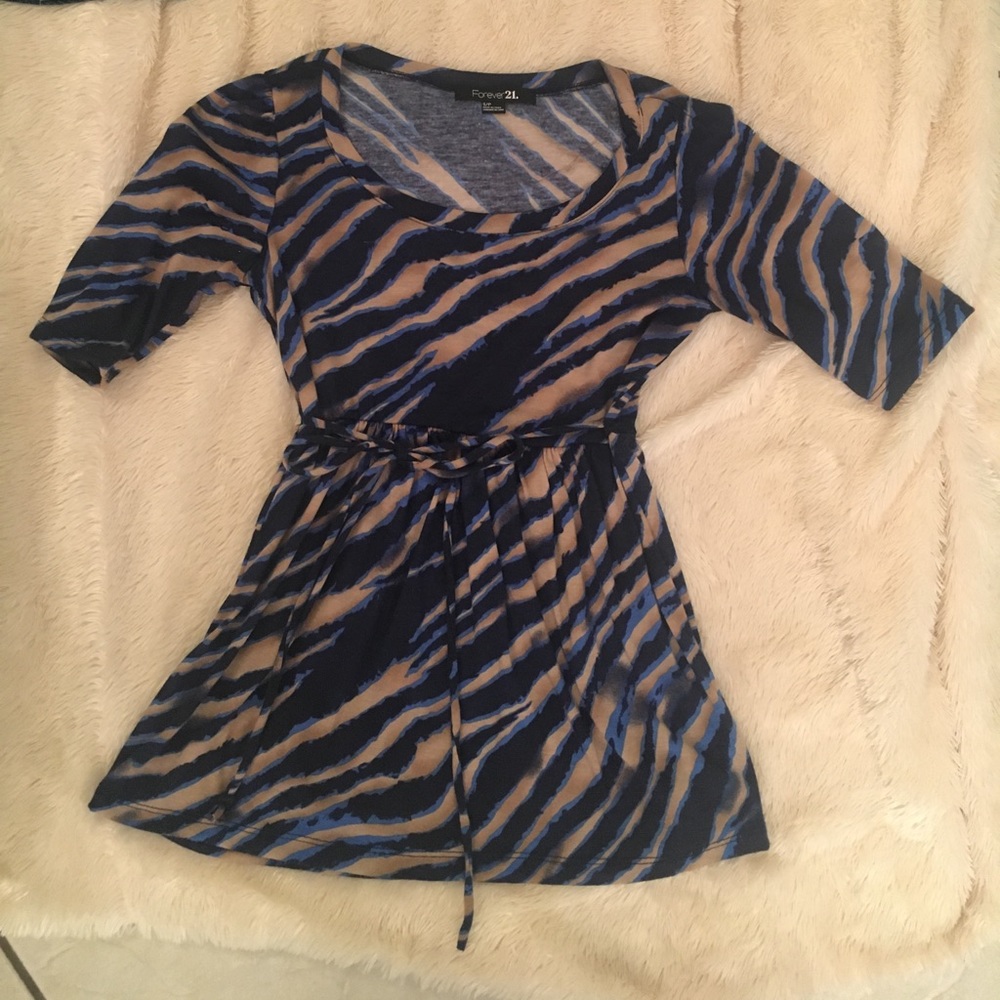 Forever 21 Short Sleeve Top