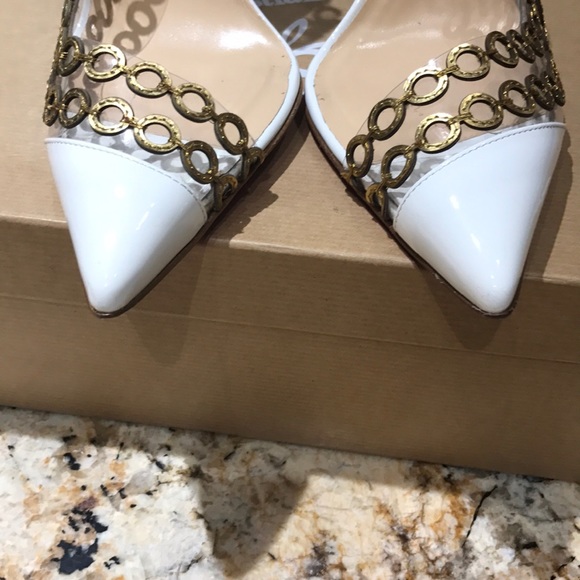 🎉🎉SOLD🎉🎉 Christina Louboutin Malaika heel. - Picture 2 of 8