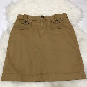 Old navy• Khaki skirt