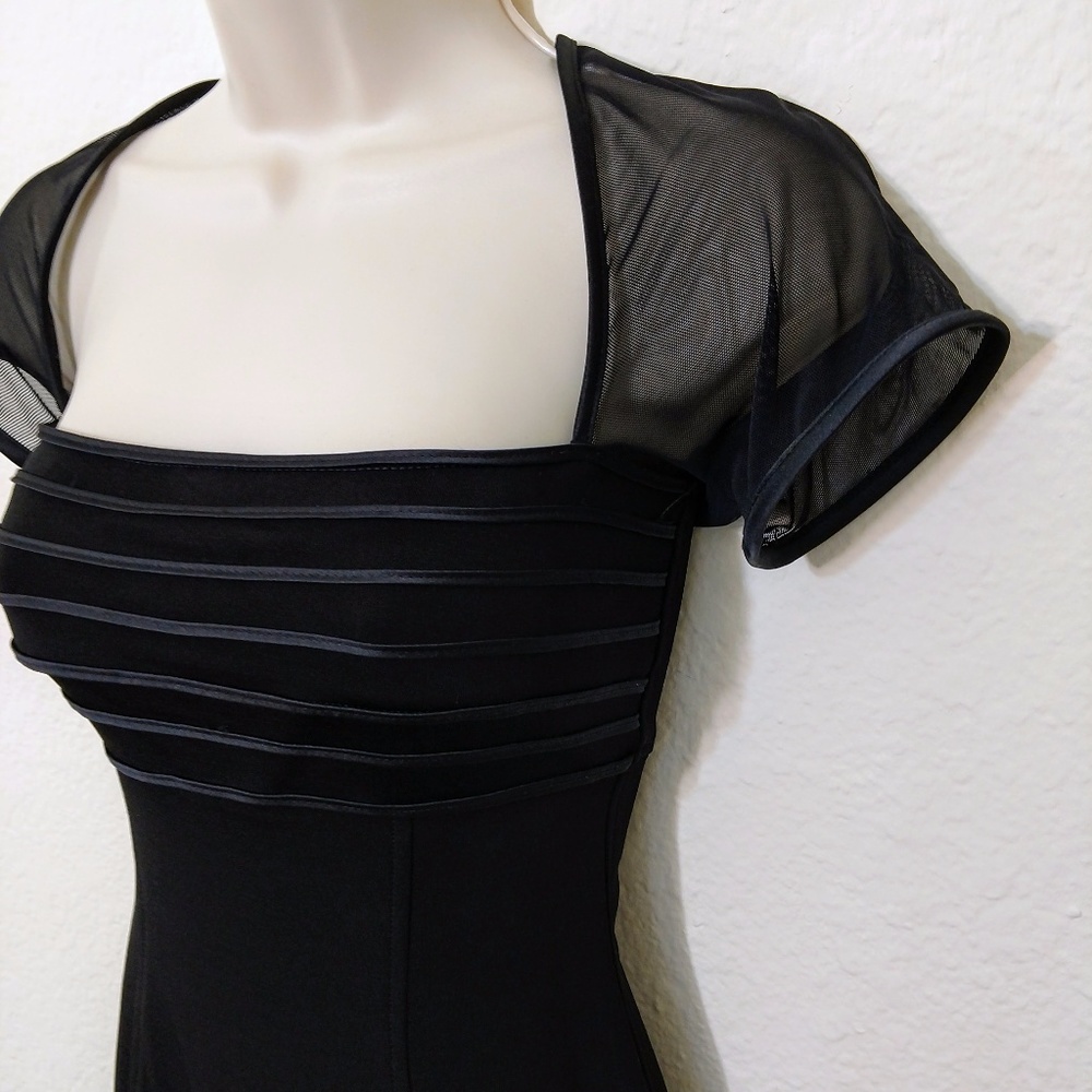 ❌ DONATED ❌Illusion neck bandage LBD - Picture 2 of 7