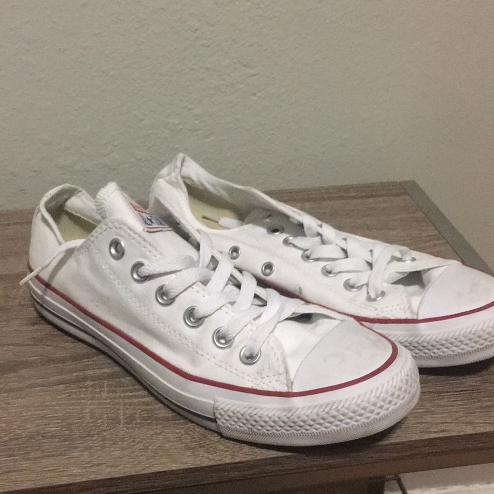White converse low