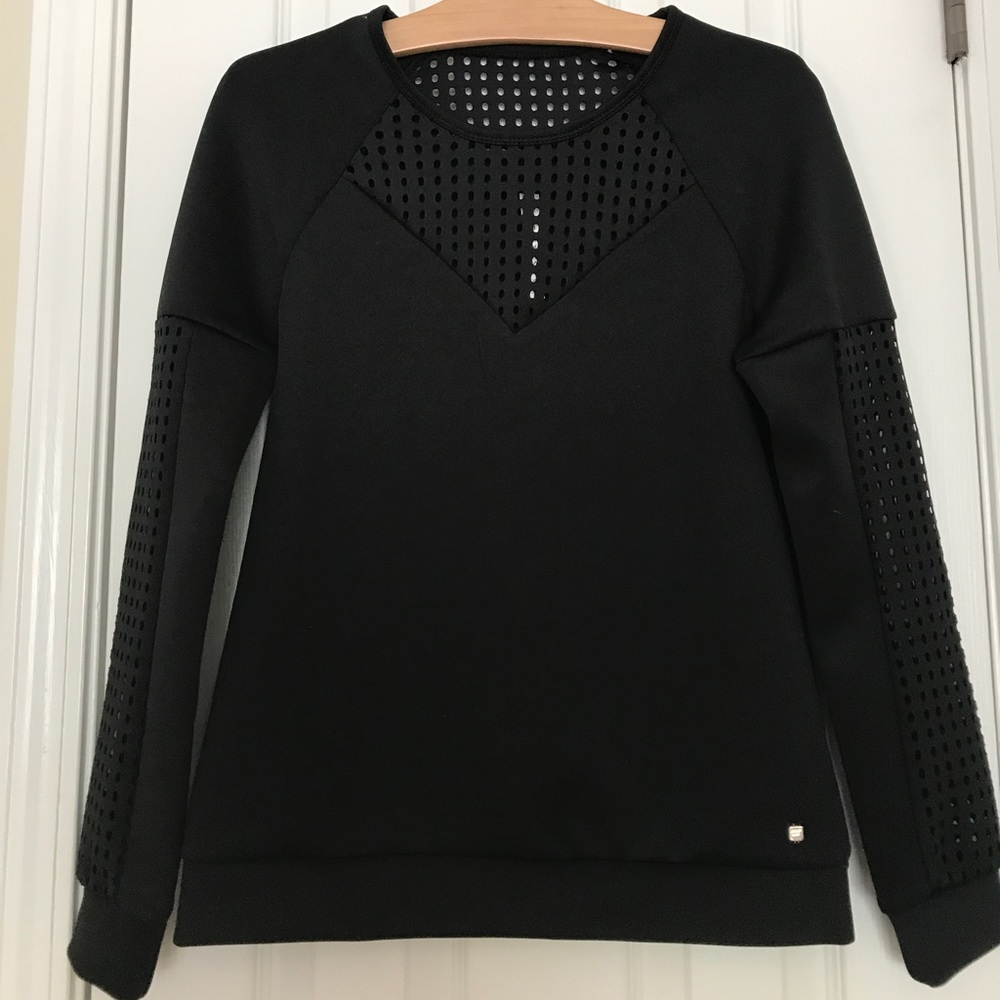 Super comfy athleisure sweater