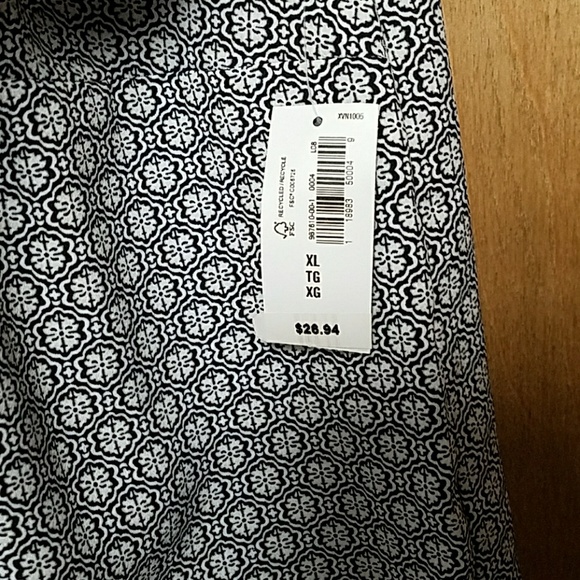 Tank - Picture 3 of 3