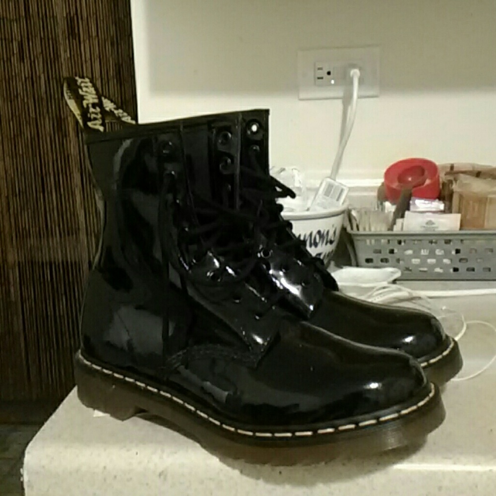BRAND NEW Dr Marten Boots