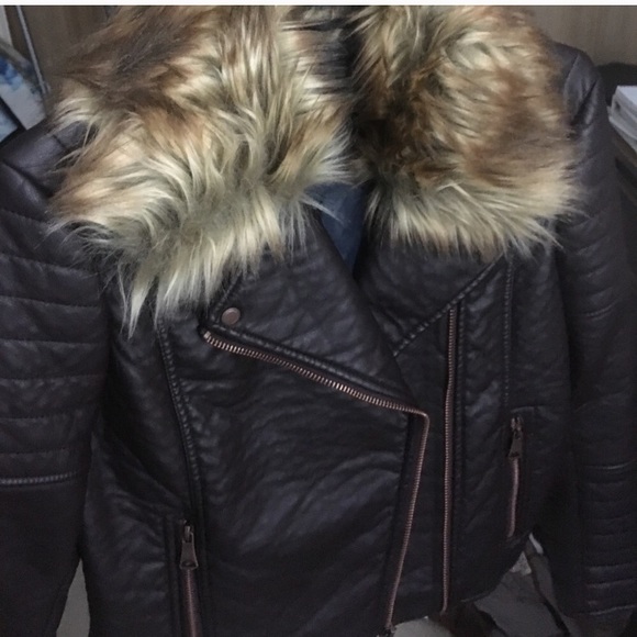 Clothes - Picture 2 of 2