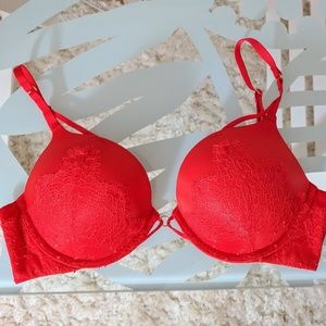 Red Lace Victoria's Secret Bombshell Push-up Bra