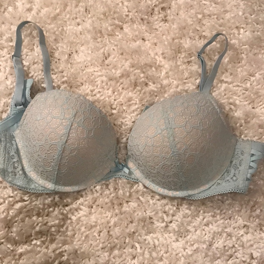 EUC VS Dream Angels Push Up Bra