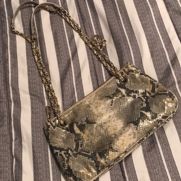 DKNY snake print metallic shiny gold purse - Picture 5 of 5