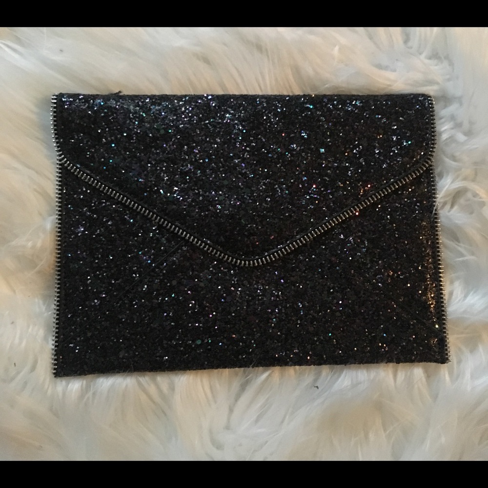 Black sparkle clutch