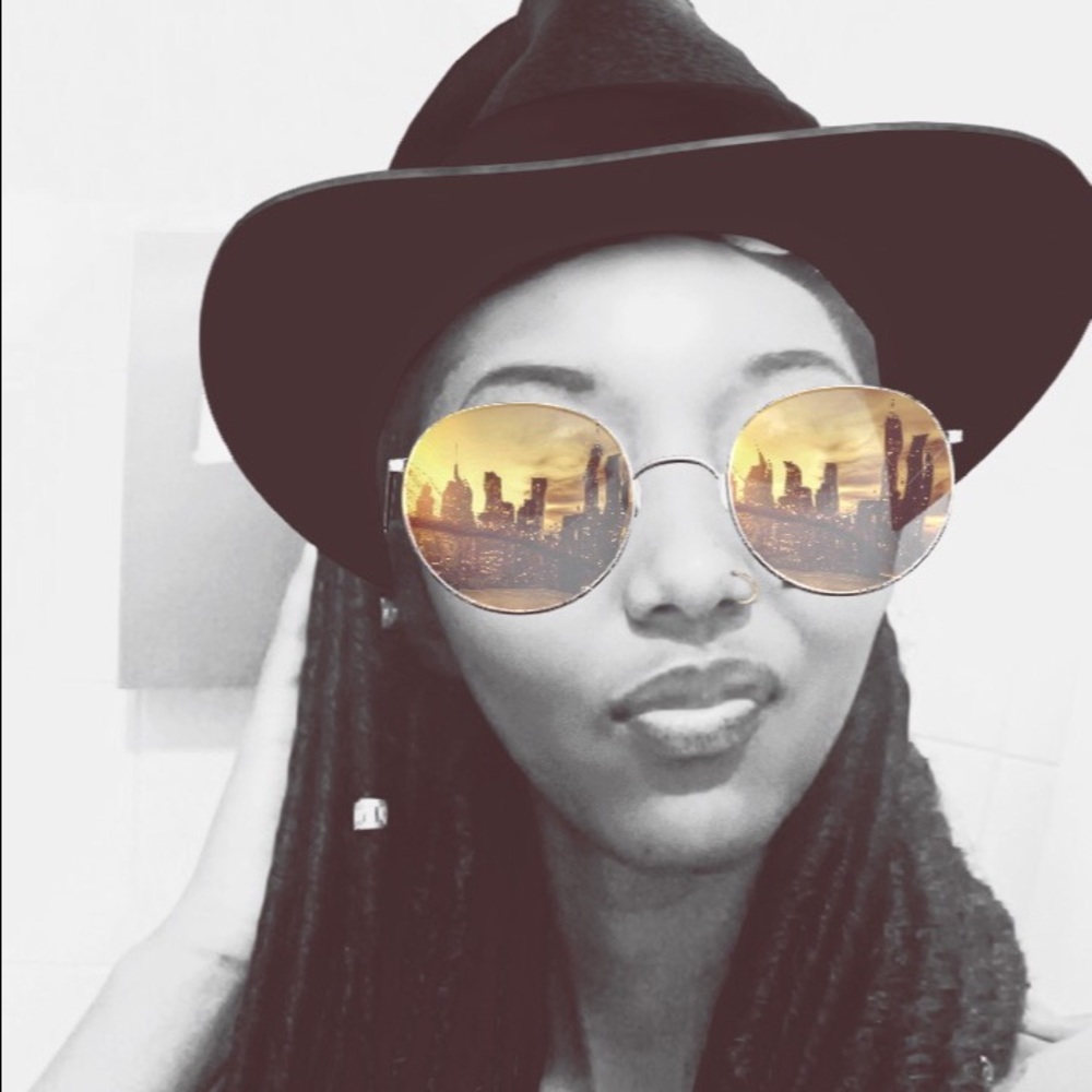 Meet your Posher, Savannah