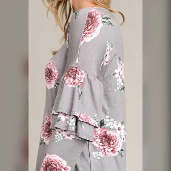 LAST 1💋Double Ruffle Floral Jersey Knit Top - Picture 4 of 4