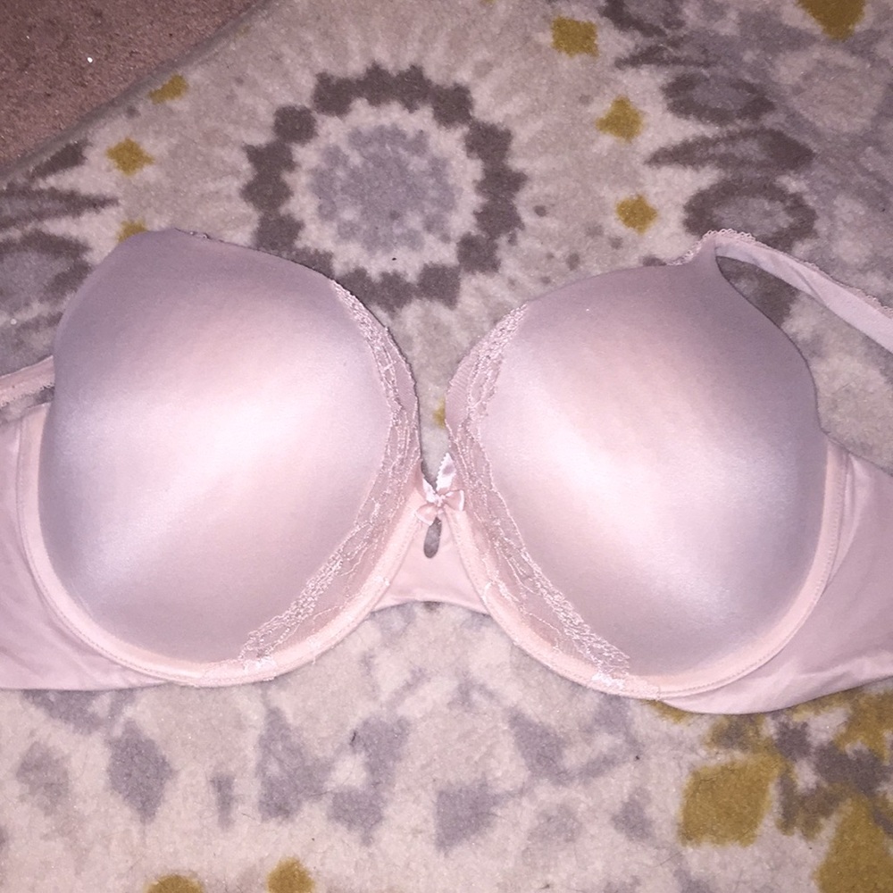 Victoria's Secret Body Bra 38DD
