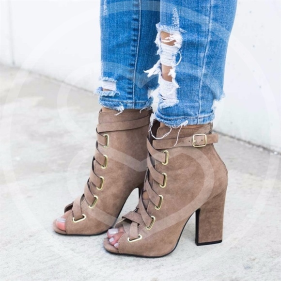 SAMANTHA Meow Bootie - Picture 3 of 3