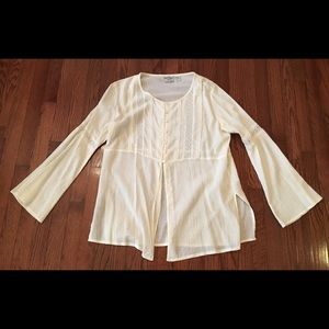 White top goes with anything! Belle sleeves