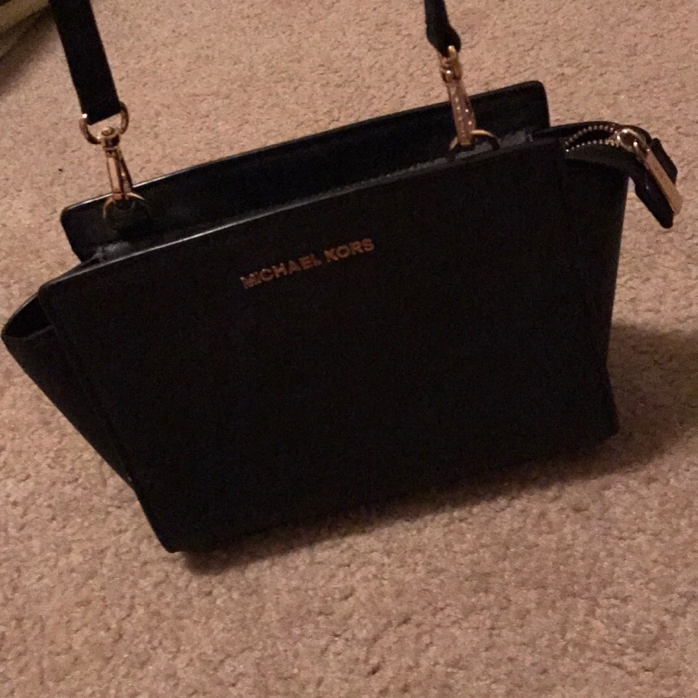 Michael Kors crossbody purse