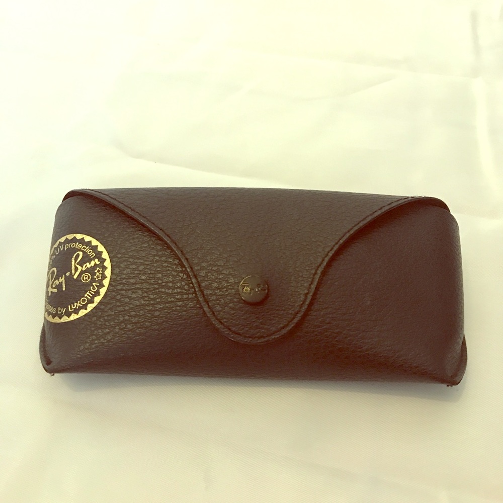 Ray-Ban Case