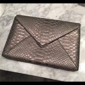 Stella & Dot City Slim Clutch