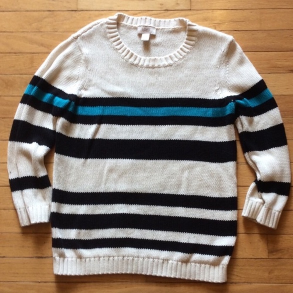 🎉HP🎉🖤💙LOFT Striped 3/4 Sleeve Sweater