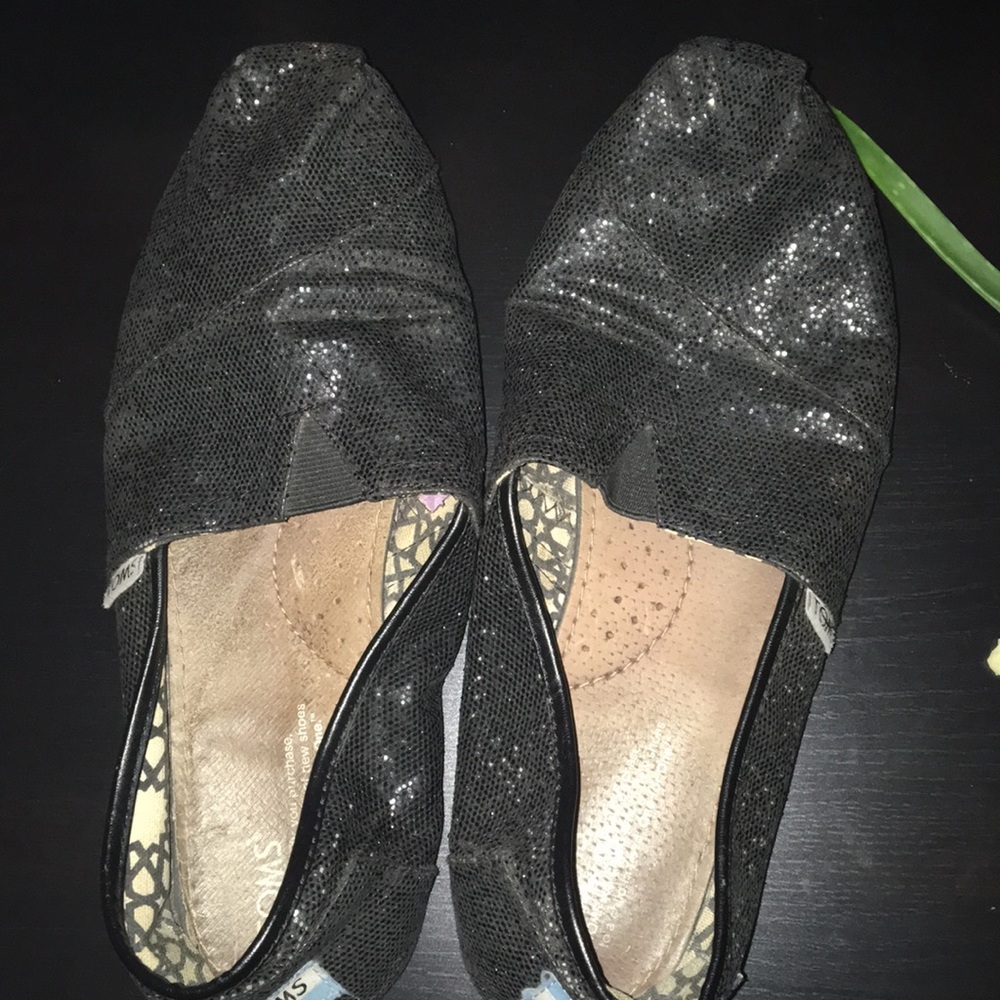 Old worn out sparkle Toms