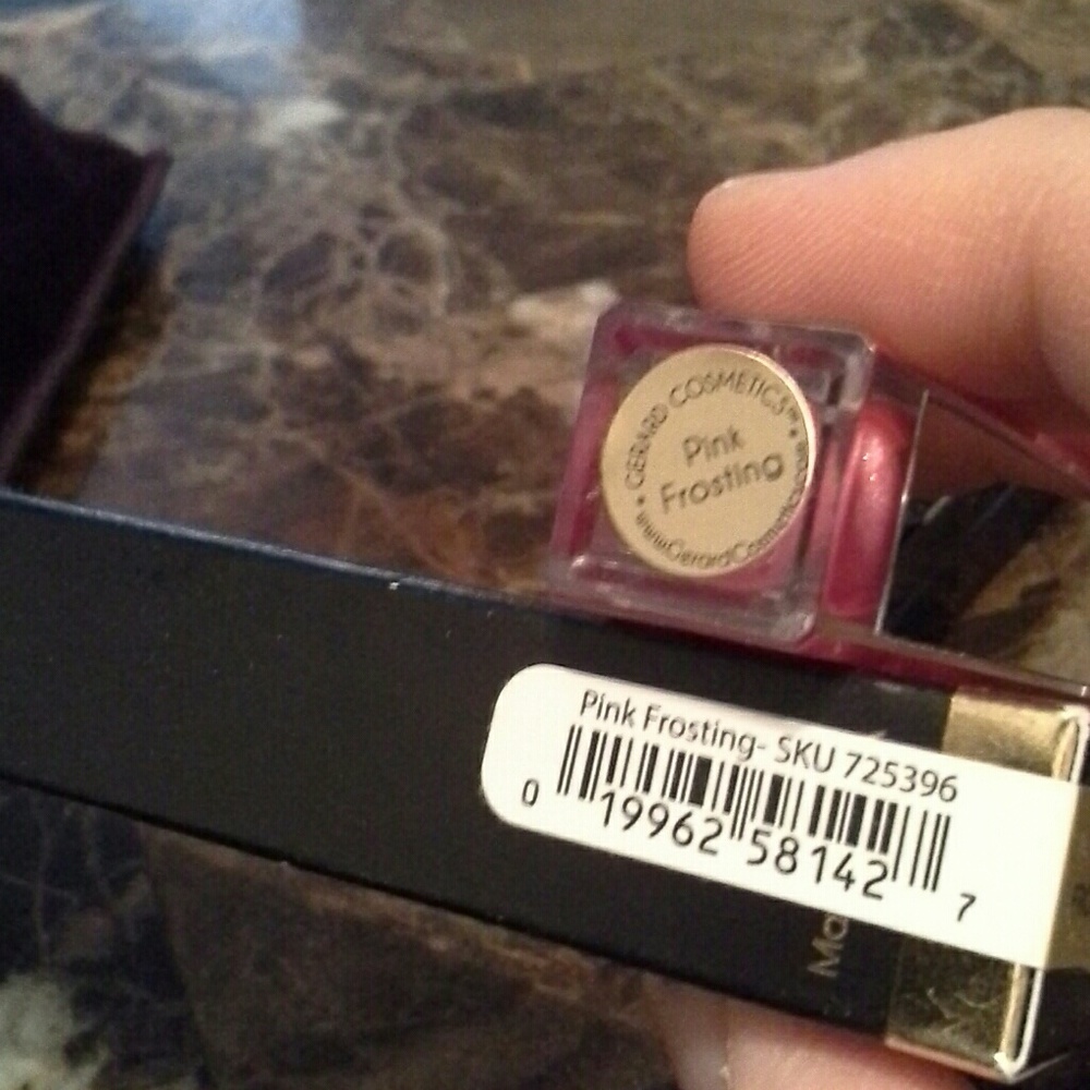 NIB Gerard Cosmetics LED Lip Gloss - Picture 4 of 4