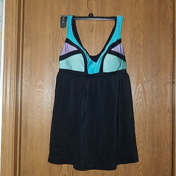 Awesome Swimdress like new!  Slimming!  - Picture 1 of 6