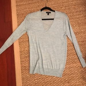 J crew v neck merino wool sweater