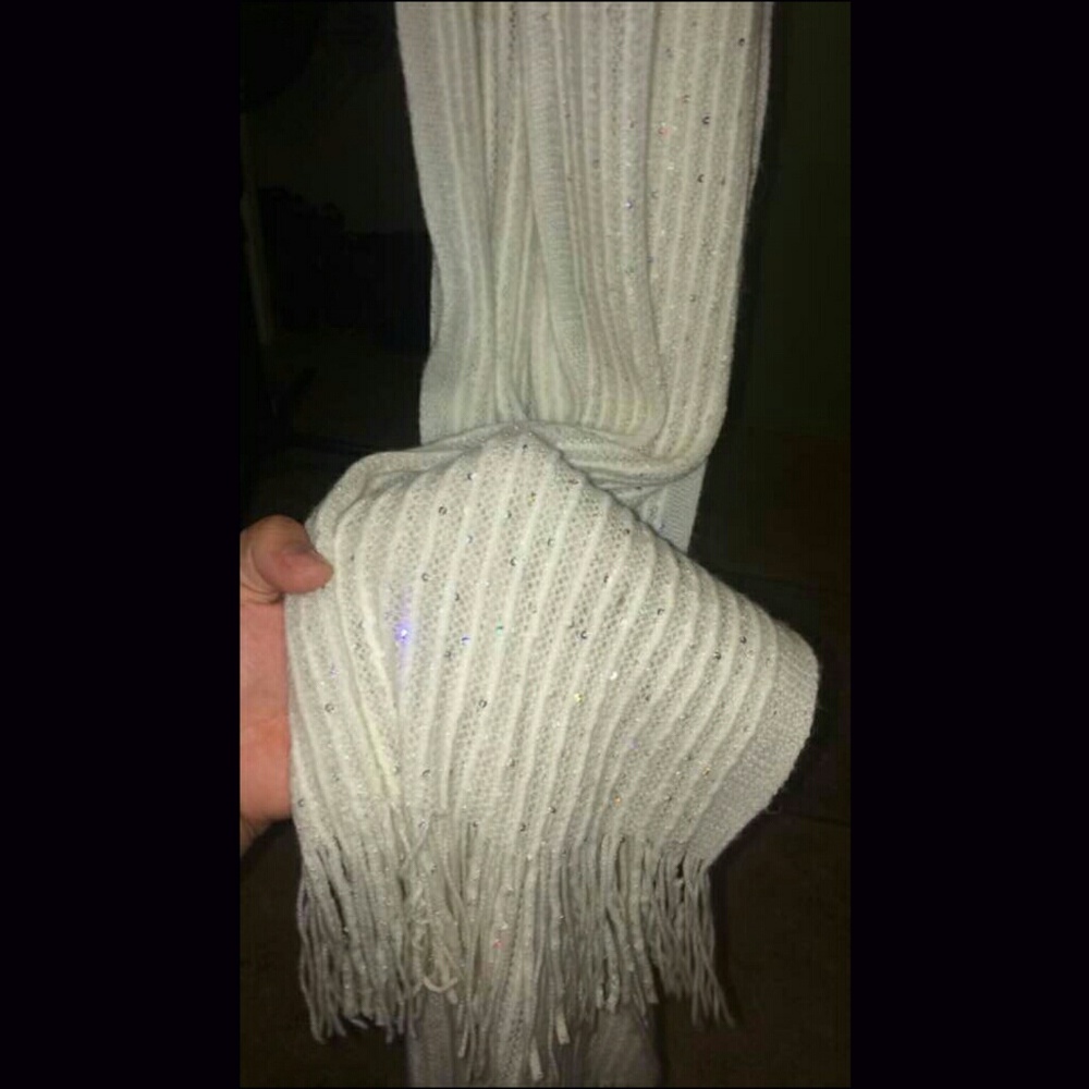 Fall scarves! - Picture 3 of 4