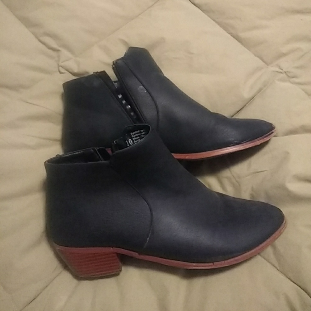 Gap leather booties