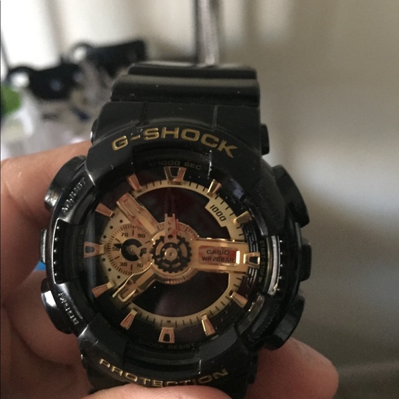 G-Shock watch - Picture 2 of 3