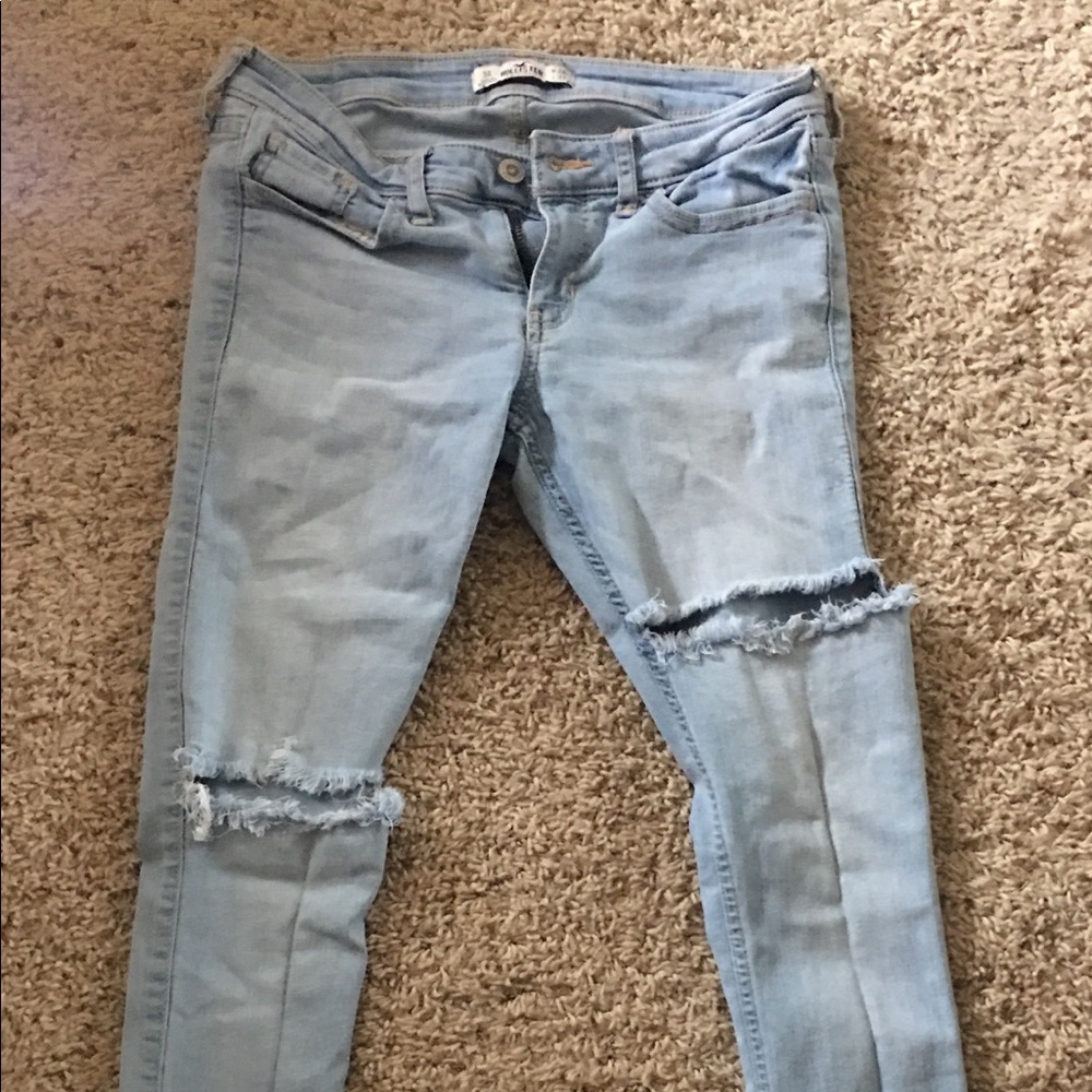 hollister ripped jeans