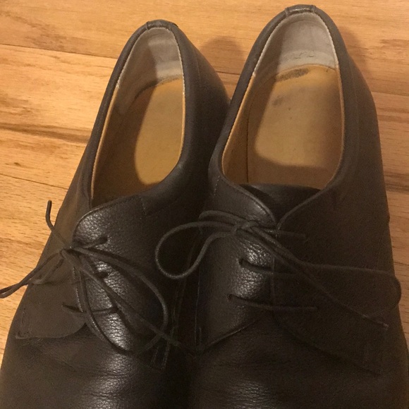 black Ferragamo shoes - Picture 2 of 3