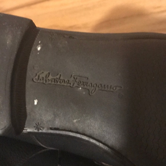 black Ferragamo shoes - Picture 3 of 3