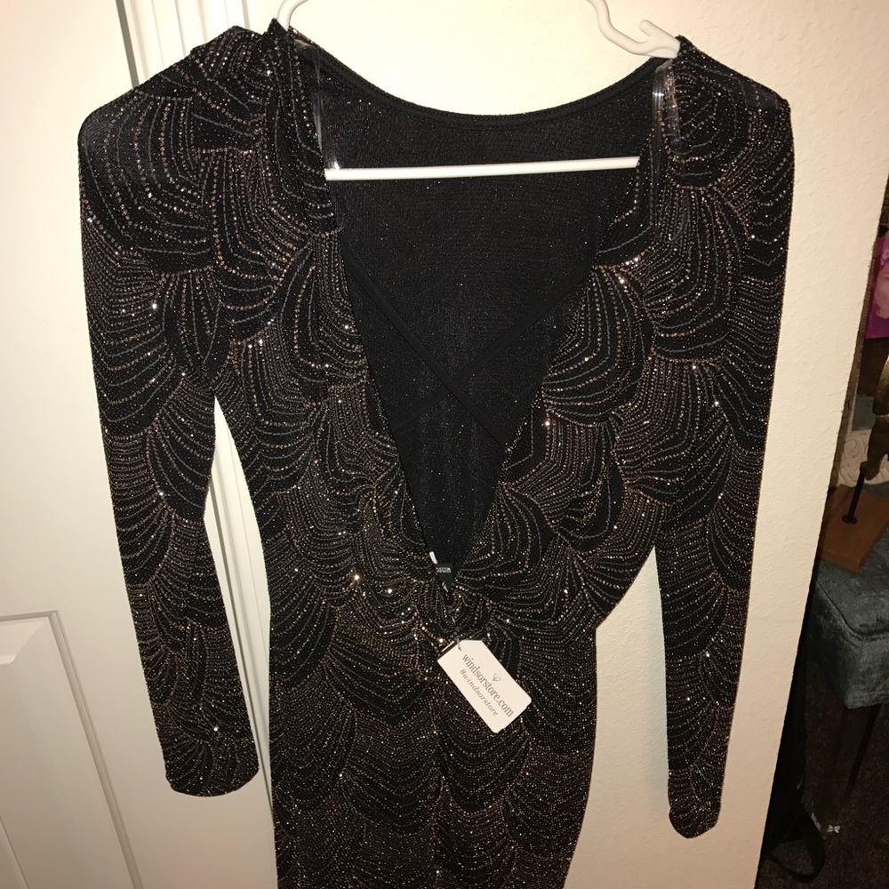 never worn dress