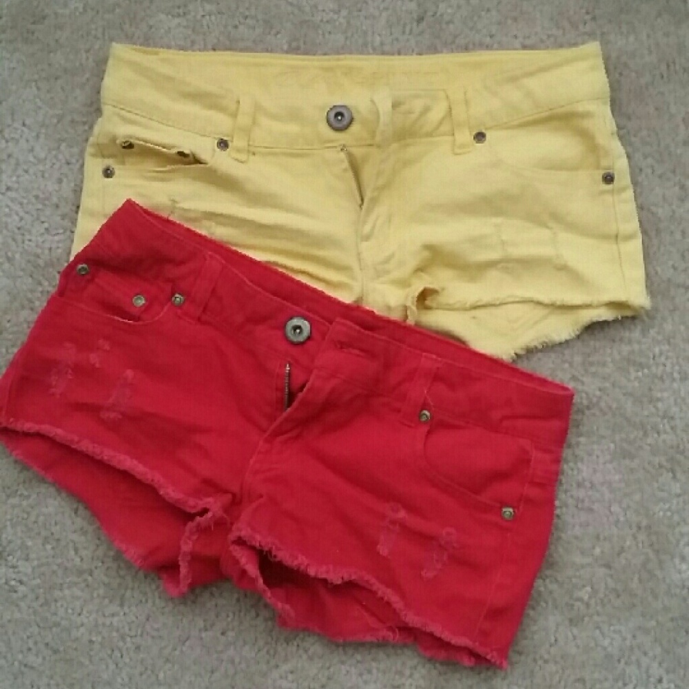 SOLD - Size 3 Shorts Bundle! Red and Yellow