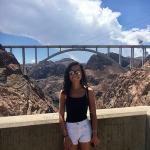 Meet your Posher, Julia