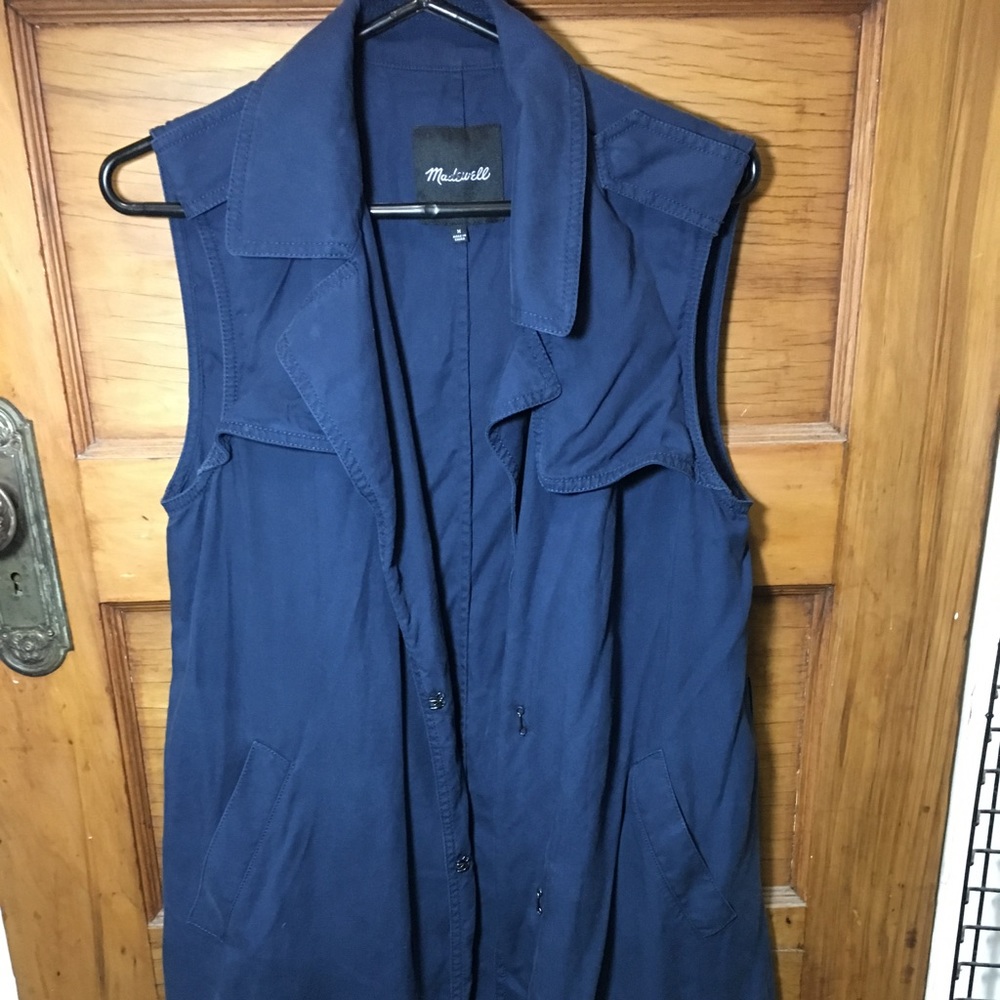Madewell sleeveless, navy blue trench