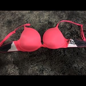 Pink Victoria's Secret push up bra