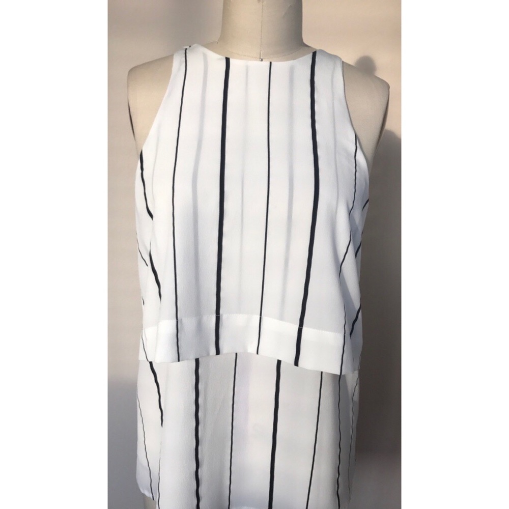 Striped 2 layer flow top
