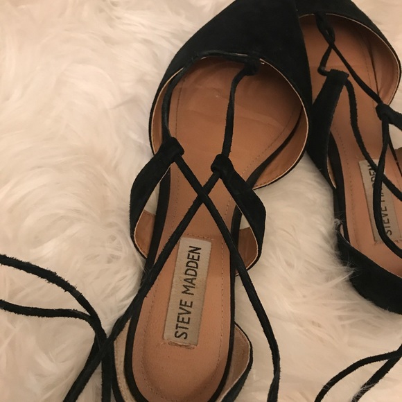 Steve Madden Black Lace Up Flats - Picture 3 of 4