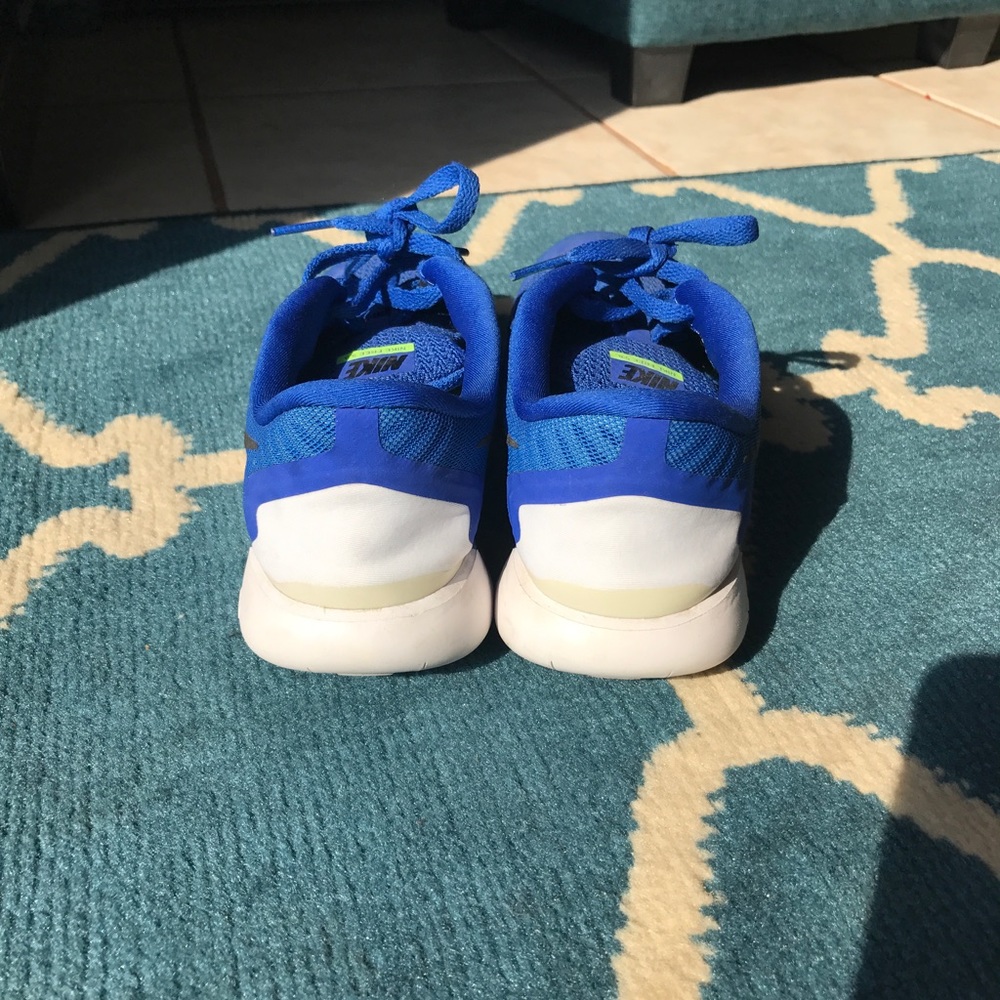 Nike Free 5.0 in Royal Blue / Neon Green