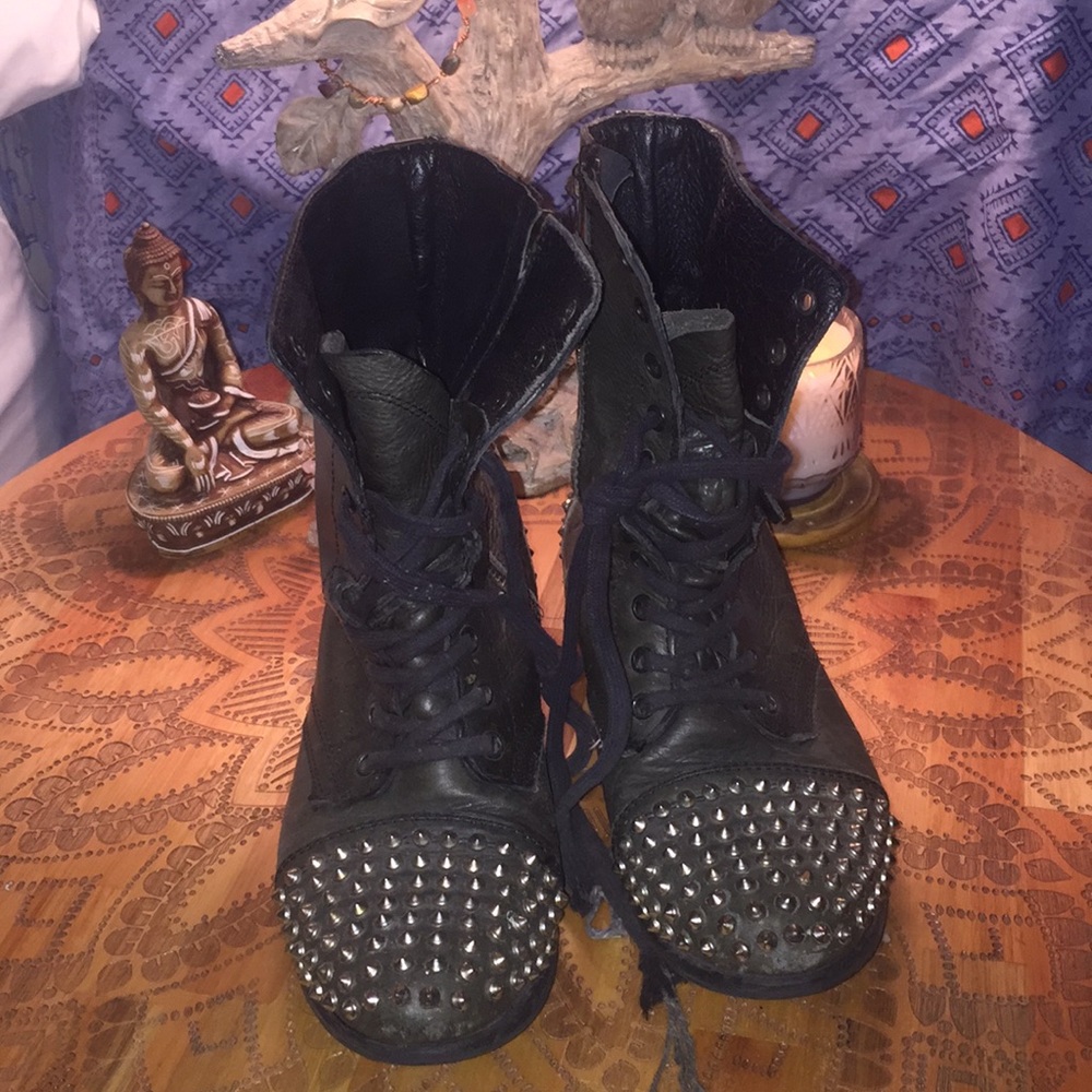Madden Distressed Studded Combat Boots Grunge Zip