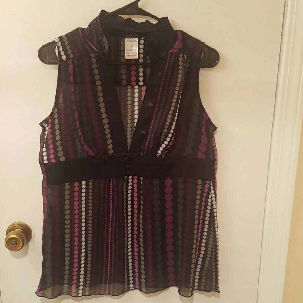 Maurices slightly top