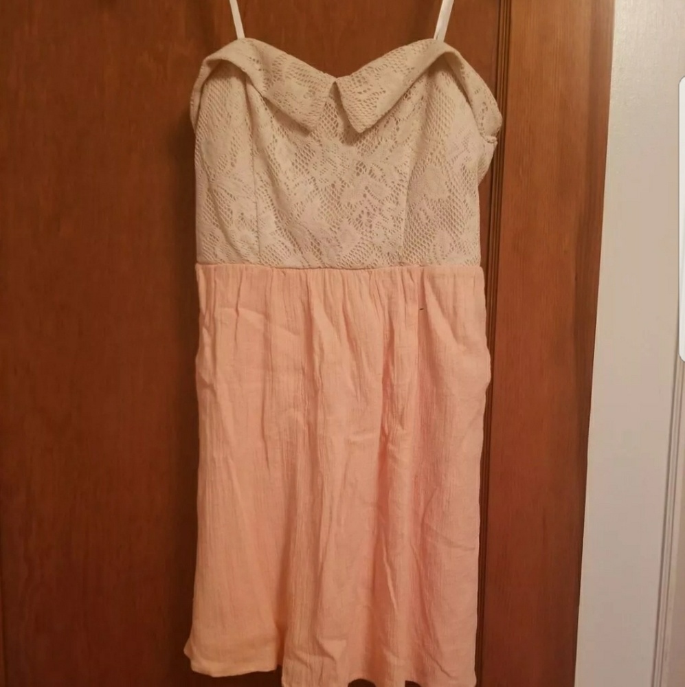 Strapless mini-dress