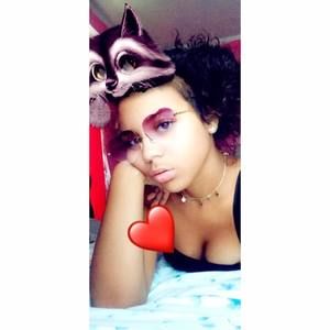 Meet your Posher, Leah