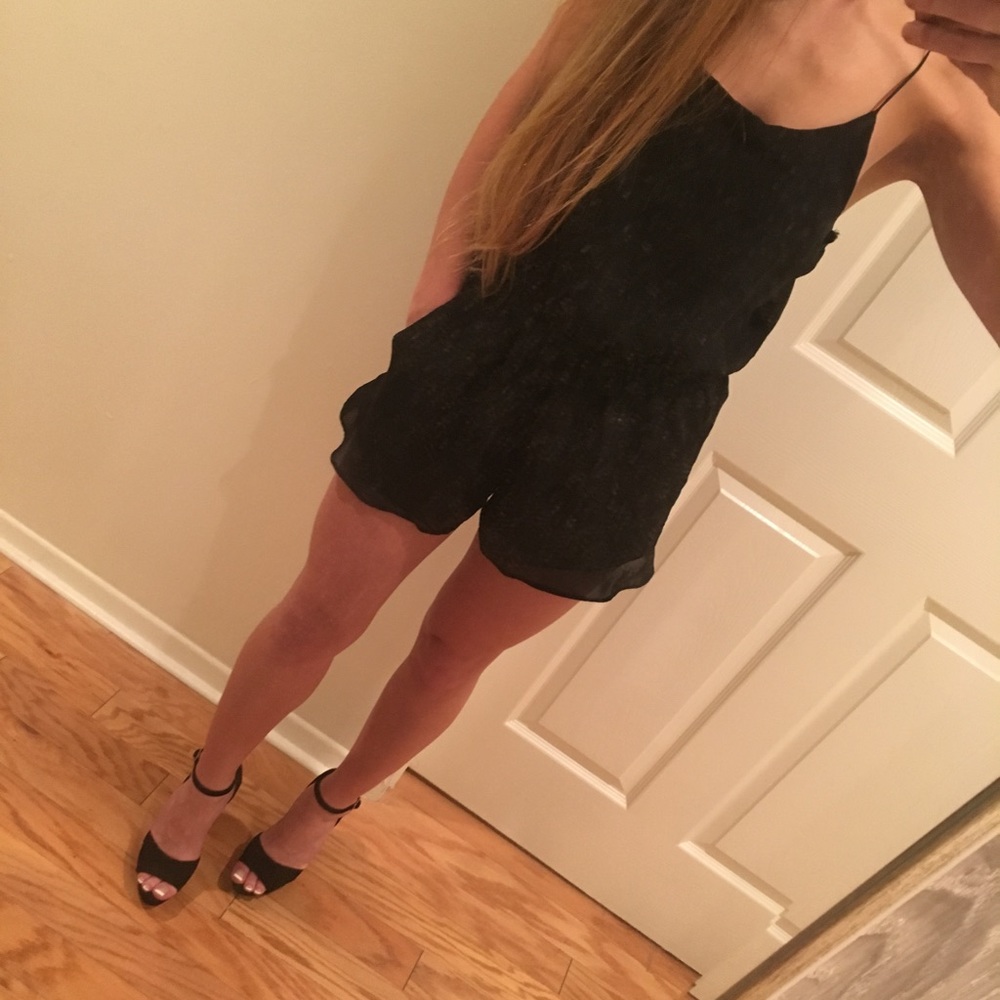 Black romper - Picture 2 of 3