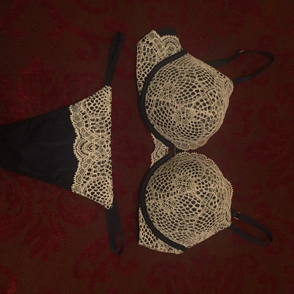 Victoria's Secret Navy blue bra set w/white lace