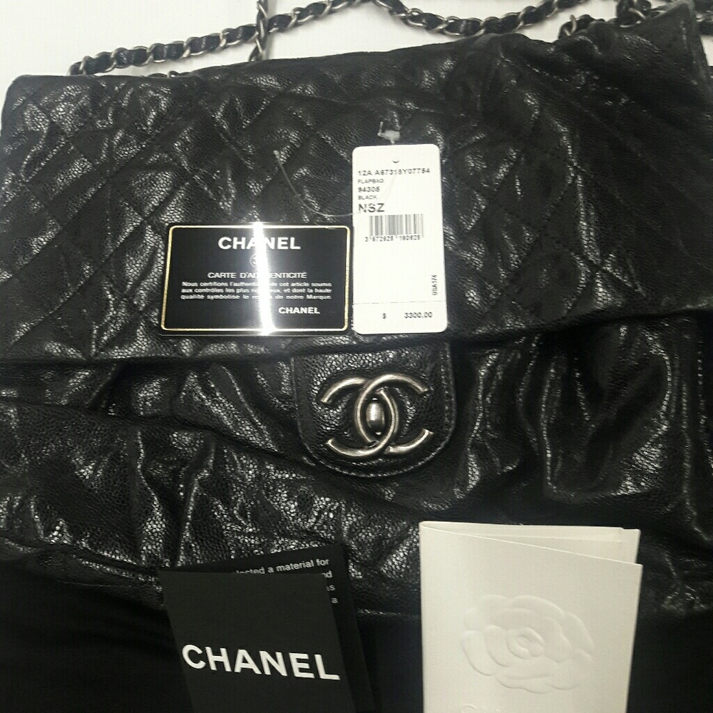 Channel flapbag ,veaugraine fro/Black.