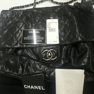 Channel flapbag ,veaugraine fro/Black.