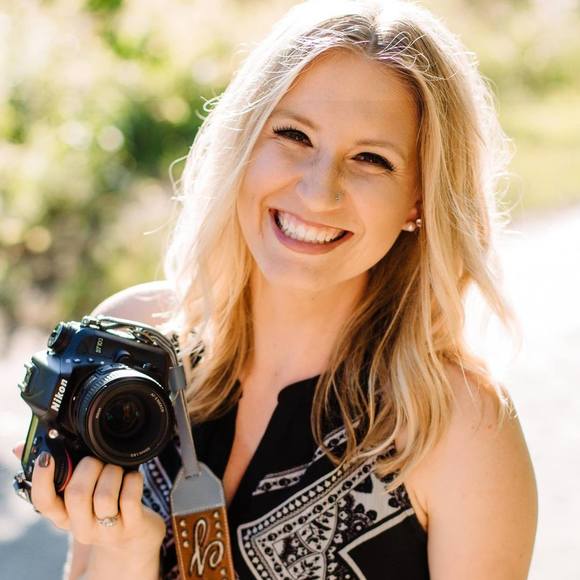 Meet your Posher, Elli - Picture 1 of 4